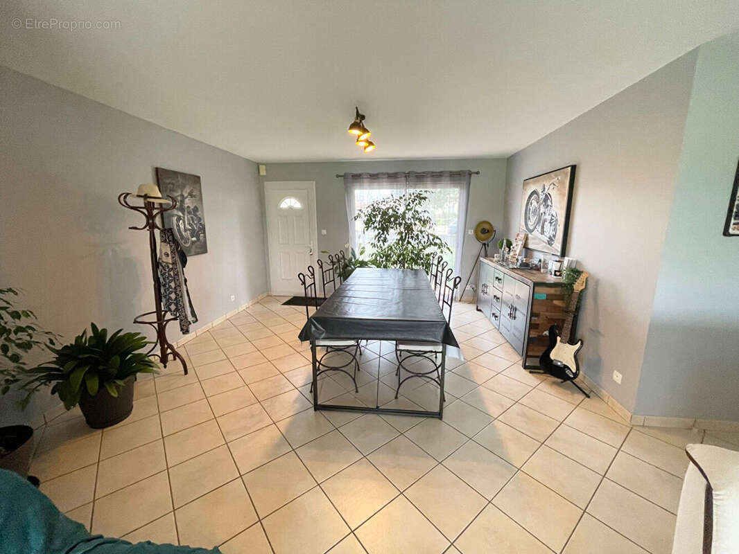 Maison à BEGROLLES-EN-MAUGES