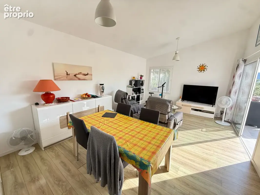 Bagnols en foret, villa dominante au calme avec piscine  et appartement independant - photo 20