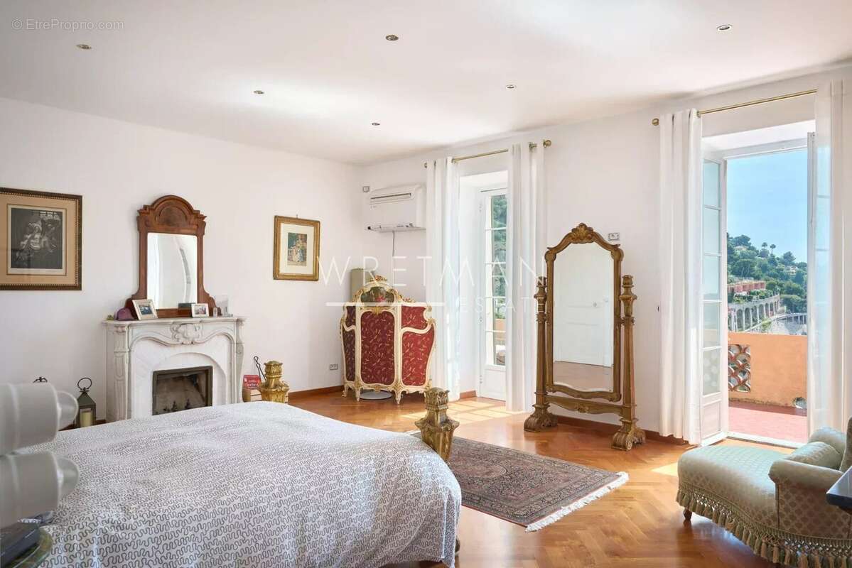 Appartement à VILLEFRANCHE-SUR-MER
