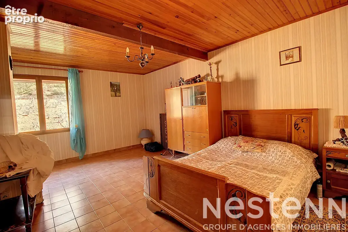 A VENDRE EN EXCLUSIVITE ! LORGUES - Maison 118 m² avec grand terrain d'environ 8 000 m² - photo 6