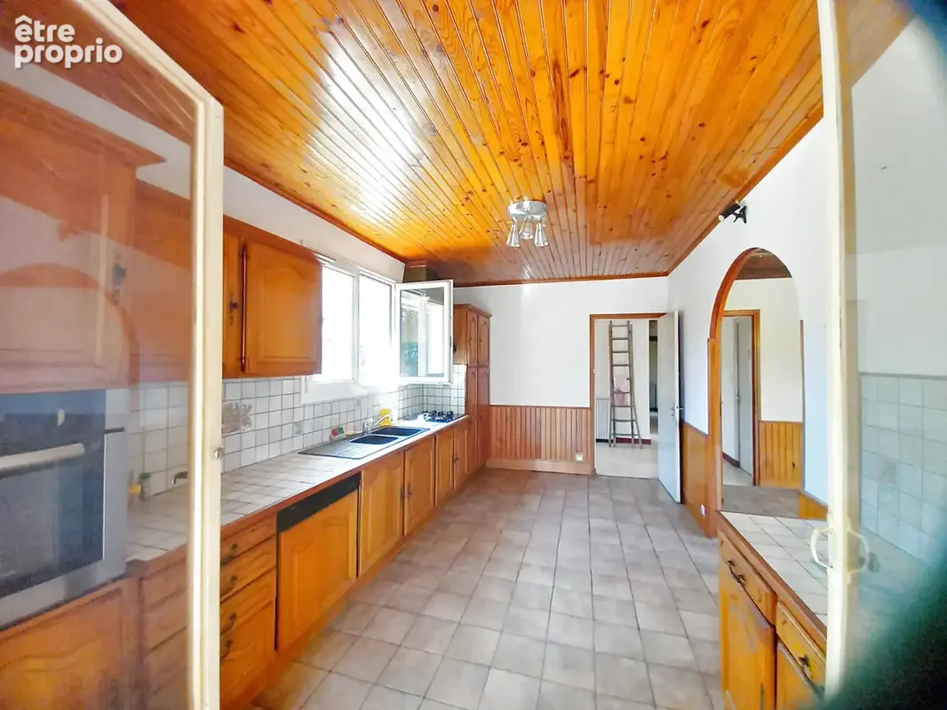 Maison individuelle avec grand jardin et grand garage. - photo 15