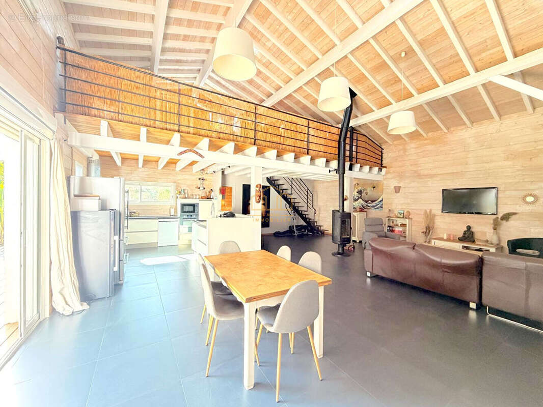 Maison contemporaine T5 à vendre à Gujan-Mestras - photo 2