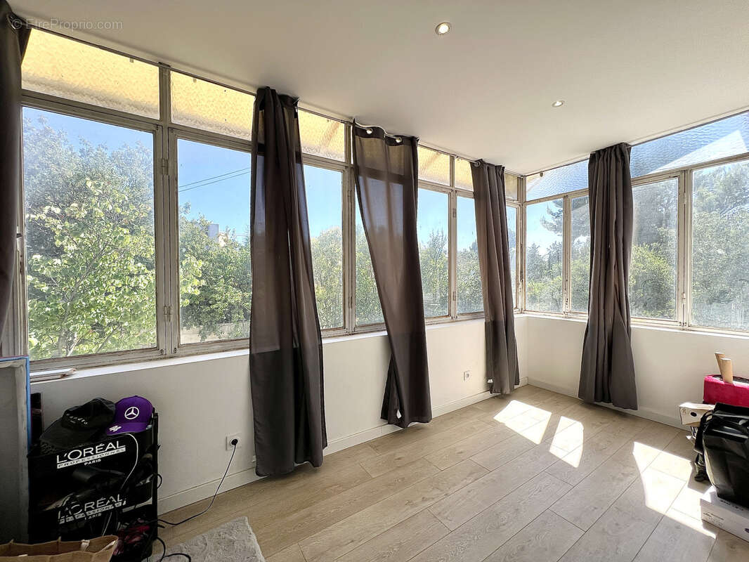 13013 MARSEILLE - Les Olives / Saint-Théodore - Maison 4/5 pièces 168m2 sur 550m2 de terrain - photo 11
