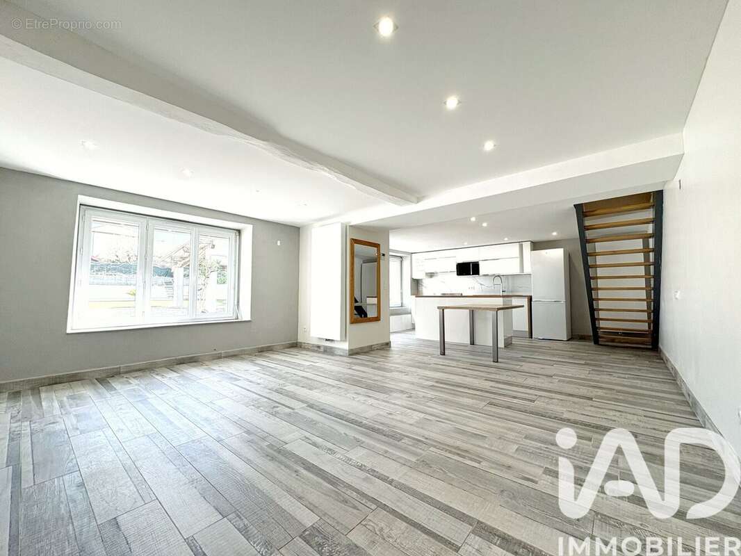Photo 2 - Maison à SAINT-SORLIN-EN-VALLOIRE