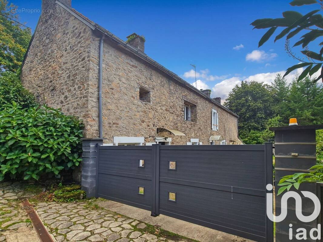 Photo 1 - Maison à LANGUIDIC