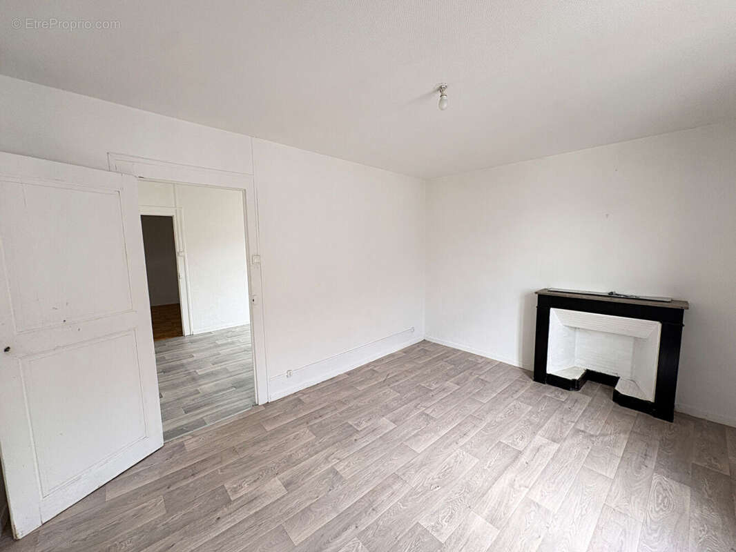 Appartement à MOIRANS