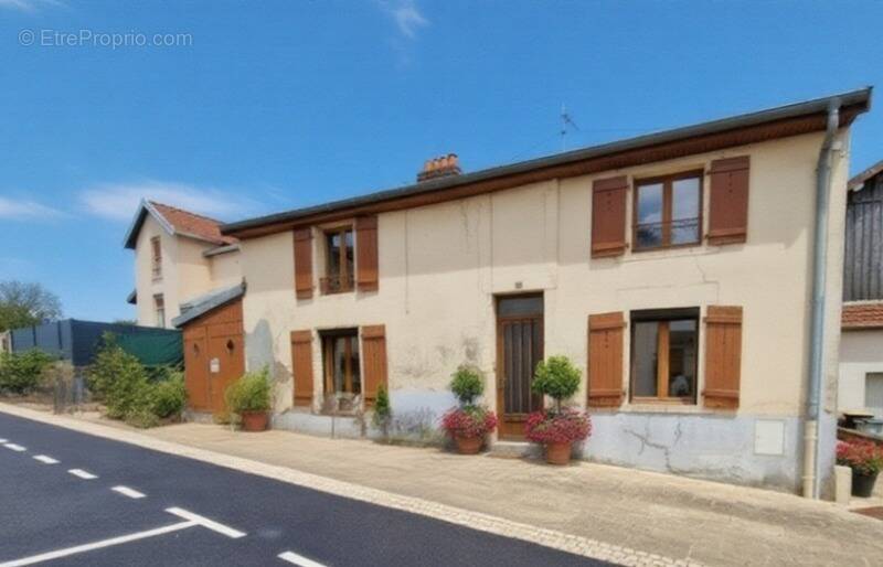 Appartement à VITTEL