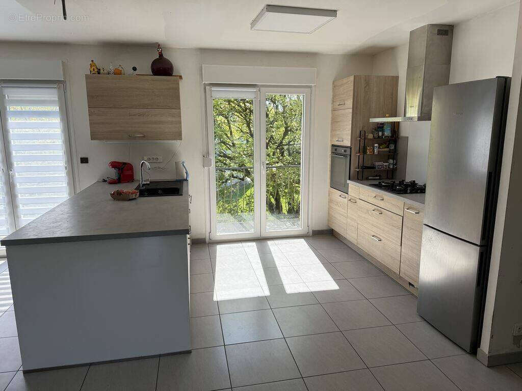 Maison à MONTIGNY-SUR-CHIERS