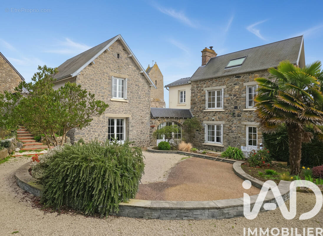 Photo 1 - Maison à BRICQUEVILLE-LA-BLOUETTE