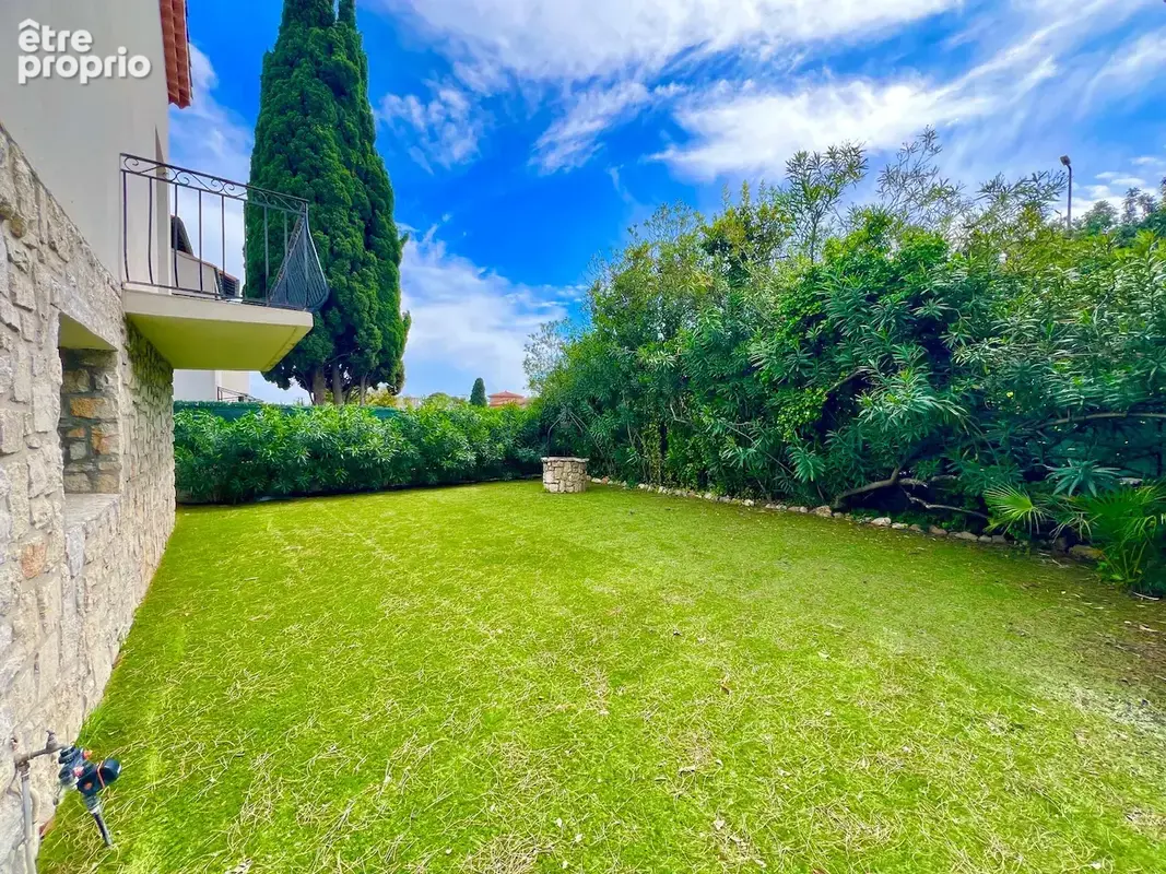 Maison de 3 appartements avec jardin et parking • Secteur Tassigny Cannes - photo 2