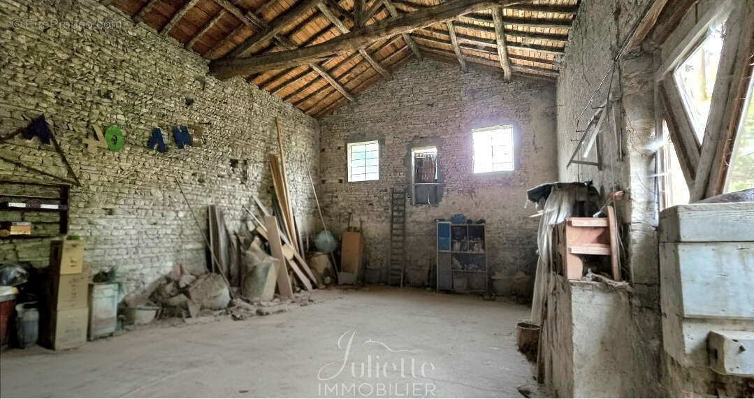 Maison à ARTONNE