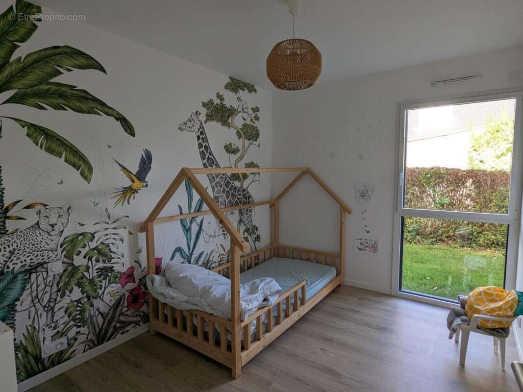 Maison à CLEDEN-POHER