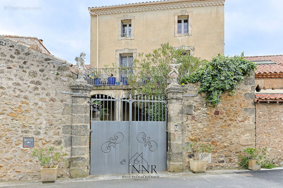 Maison à JONQUIERES