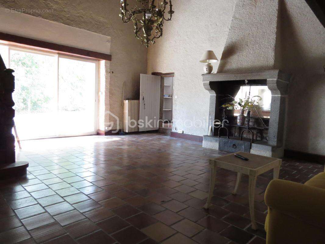 Maison à FAYE-L'ABBESSE