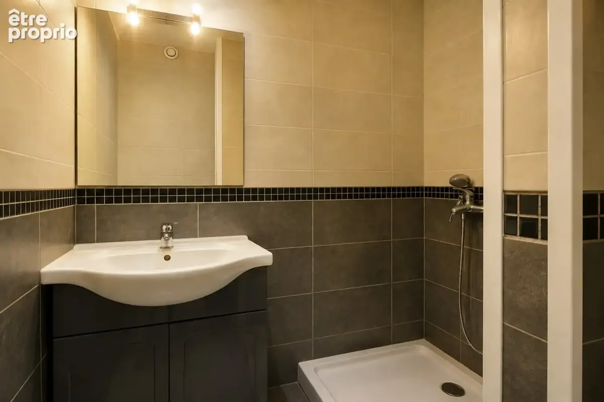 Maison de village 4 pièces – 102 m² – Lumineuse – Cour – Fort potentiel d’aménagement - photo 12