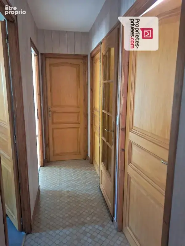 Propriété    (187 m² ) 11 pièces  2 logements independants - photo 12