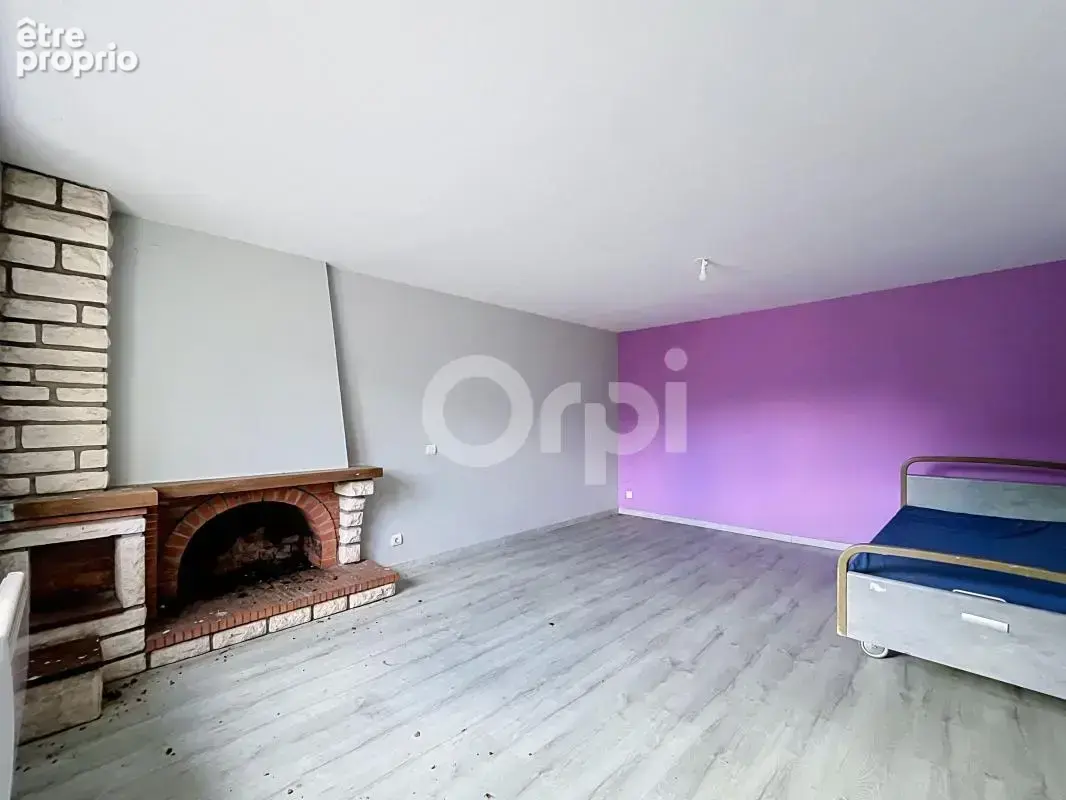 Immeuble à vendre, idéalement située à Saint-Hilaire-Peyroux, entre Brive et Tulle - photo 8
