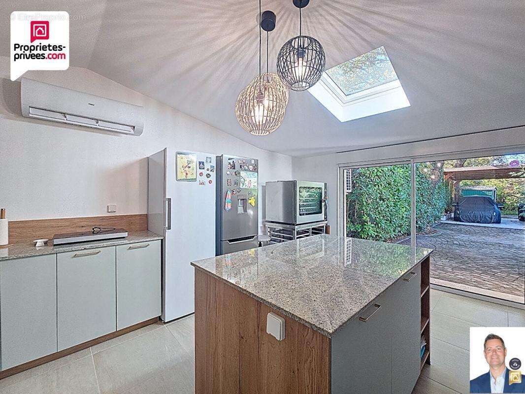 Maison à SAINT-CEZAIRE-SUR-SIAGNE