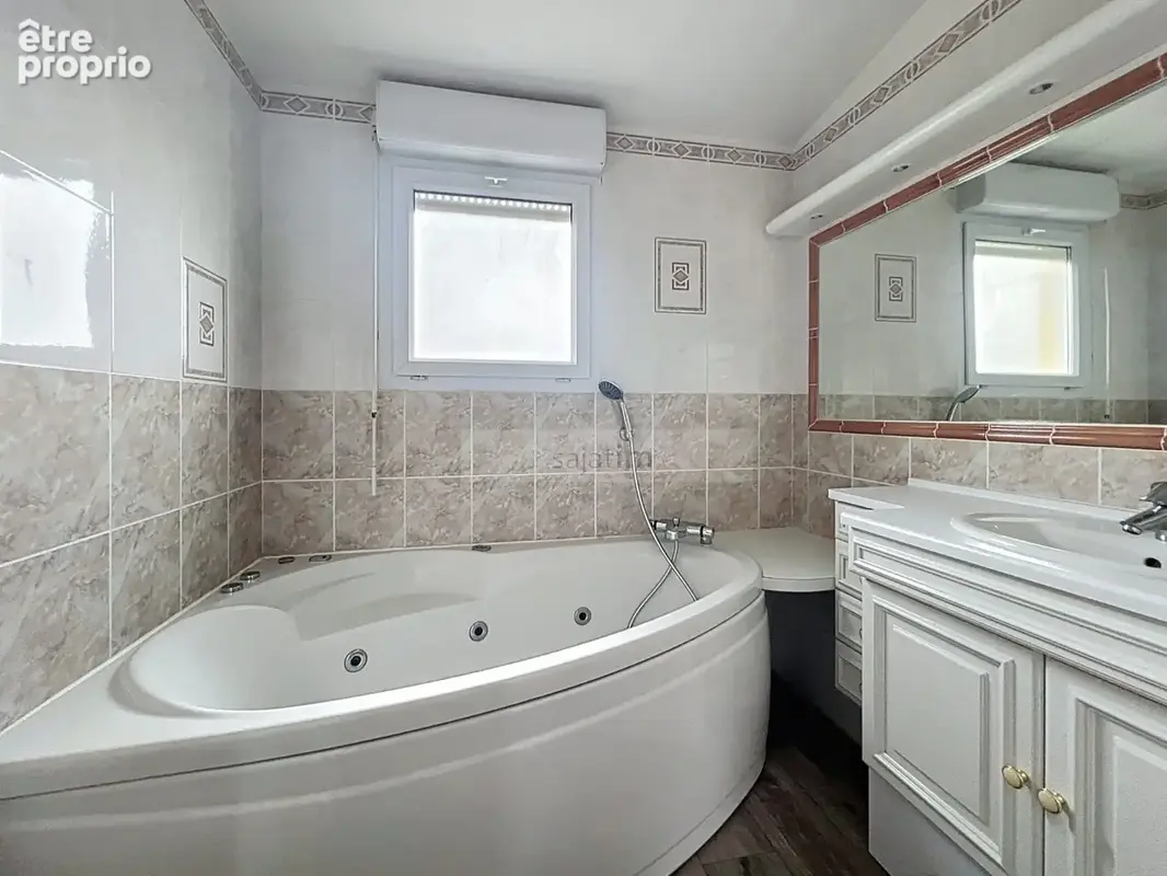 Appartement 5 pièces 127 m² à vendre à La Ciotat (13600) - photo 5