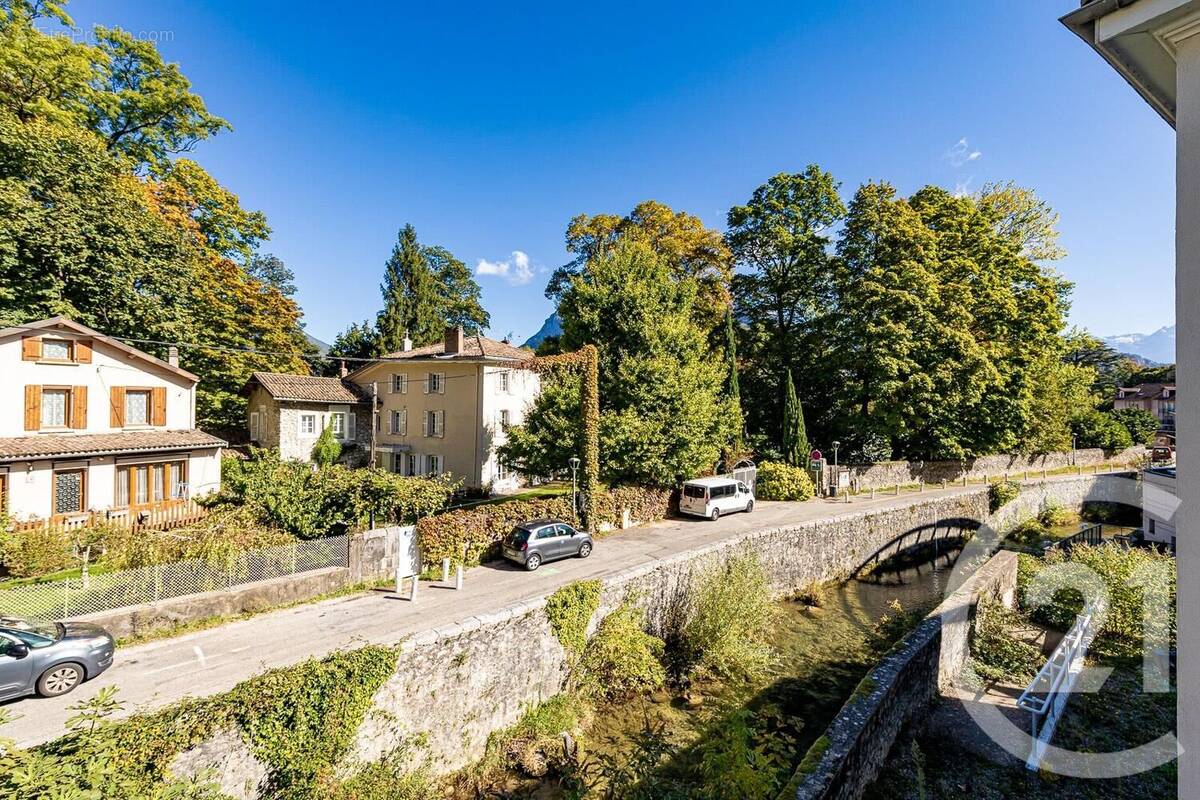 Appartement à SASSENAGE