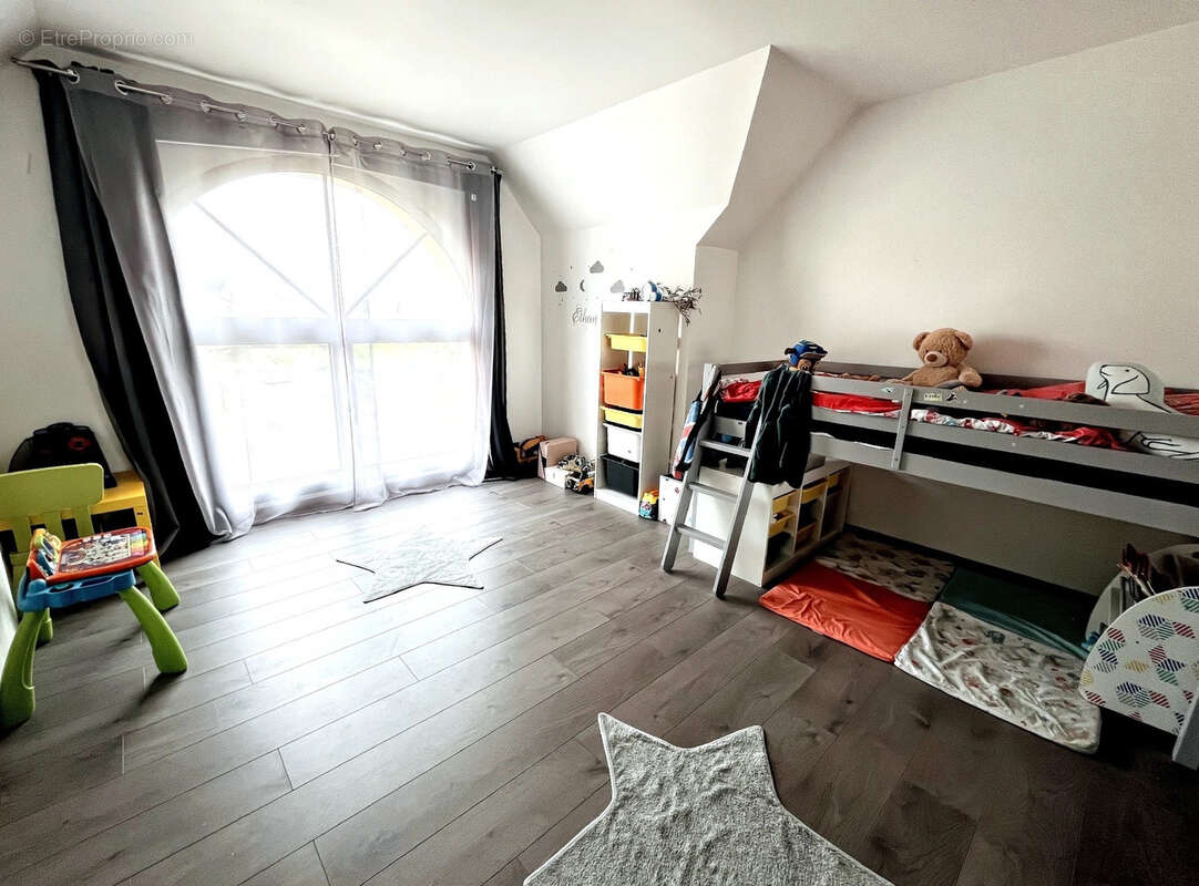 Maison à MANTES-LA-JOLIE