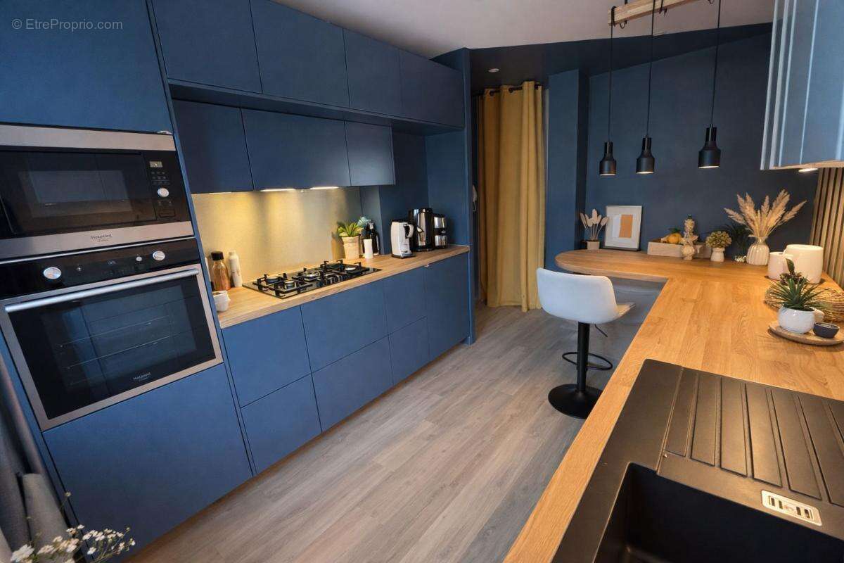 Appartement à LA CHAPELLE-SAINT-MESMIN