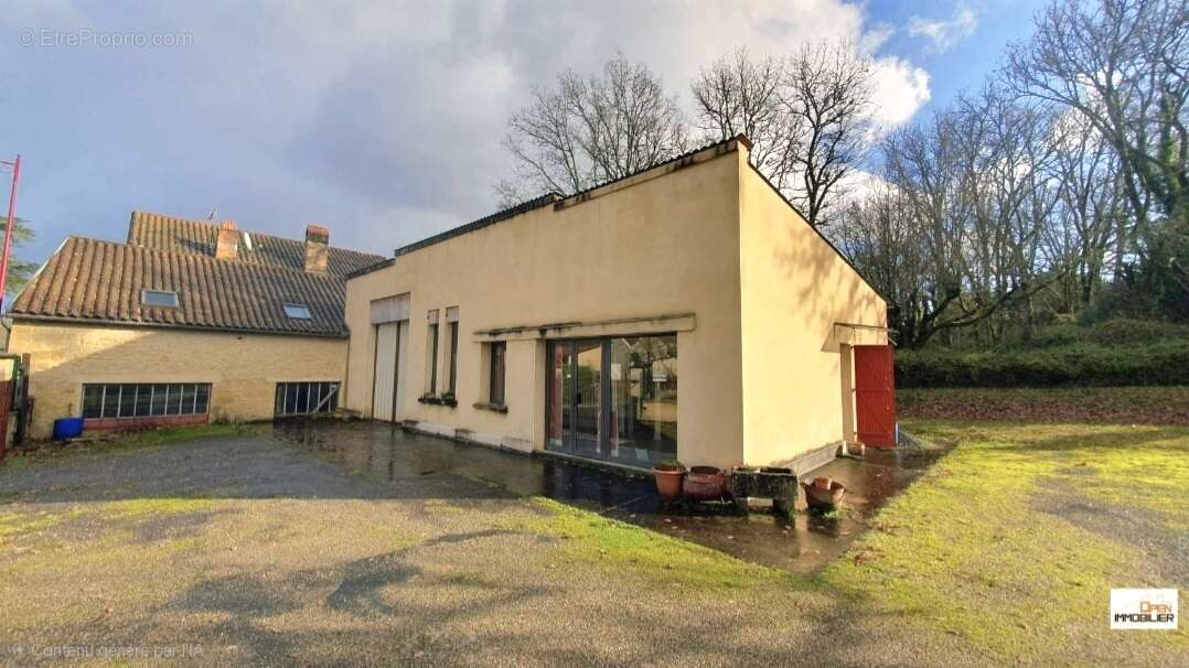 Maison à MEYRALS