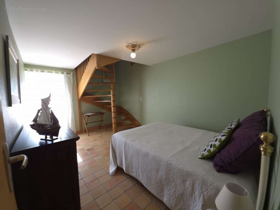 Maison à SAINT-CARREUC