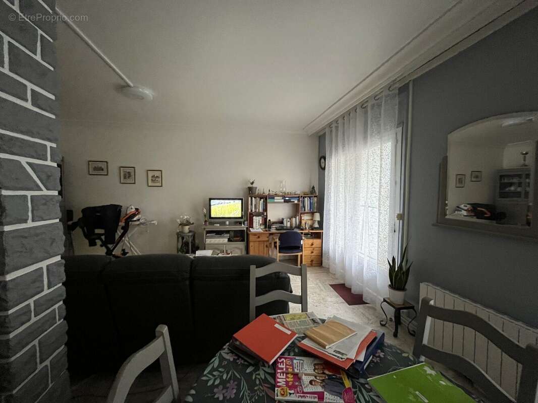 Appartement à SAINT-ETIENNE