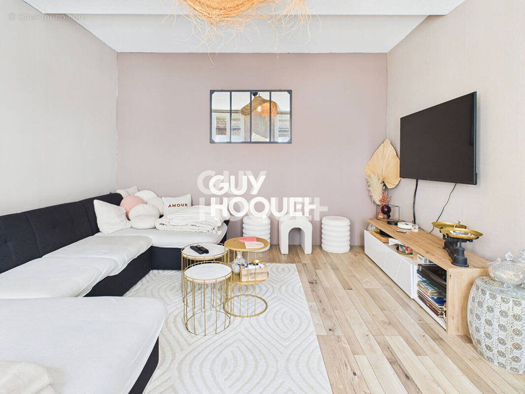 Maison à SAINT-ETIENNE-DU-ROUVRAY