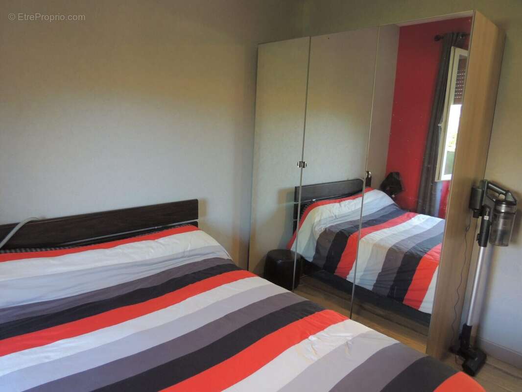 Maison 121 m² à Villefranche-De-Rouergue  - photo 8