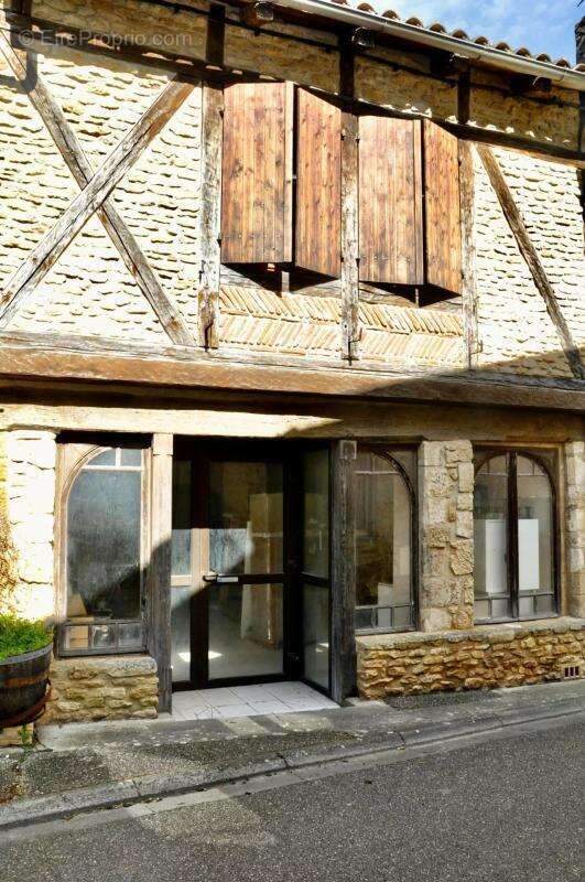 Maison à MONSEMPRON-LIBOS