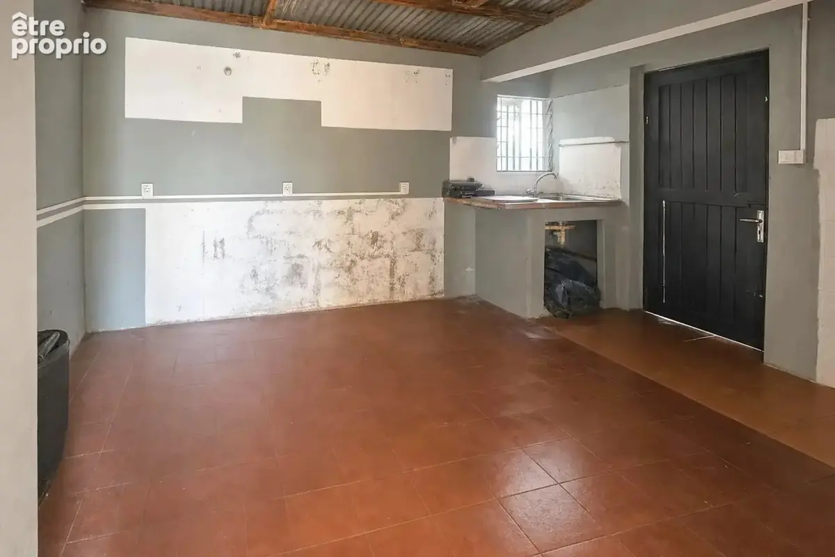 Maison F5/6 à rénover – Ligne Paradis, Saint-Pierre - photo 4