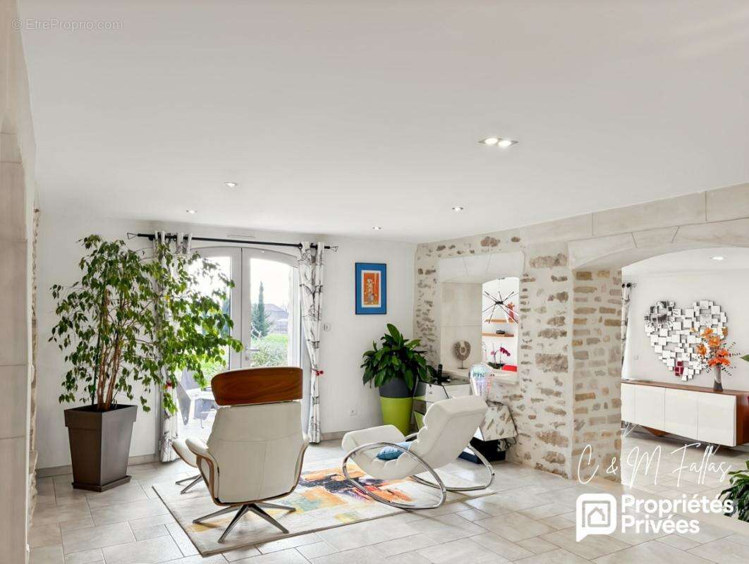 Le charme d'un mas provençal... le confort d'une demeure contemporaine - photo 9