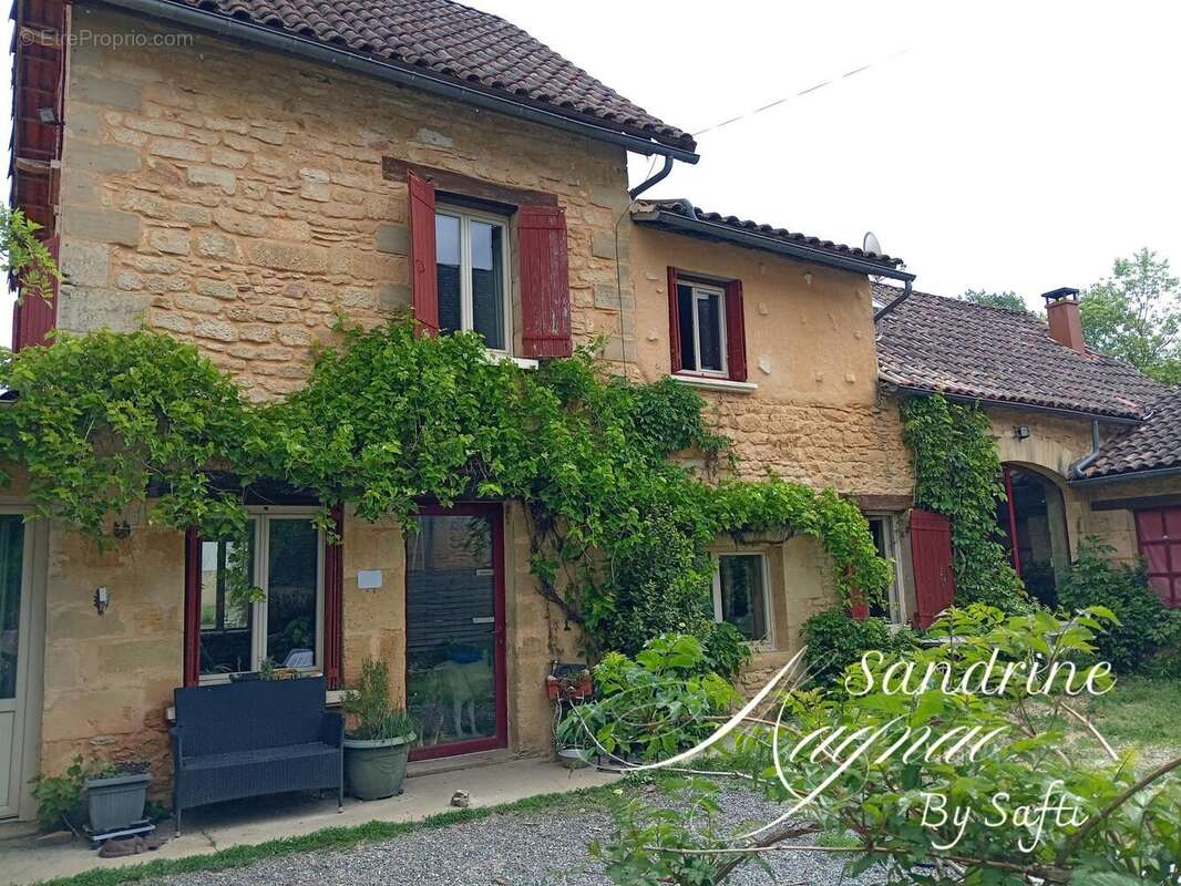 Maison 222 m² à Sainte-Nathalene  - photo 3