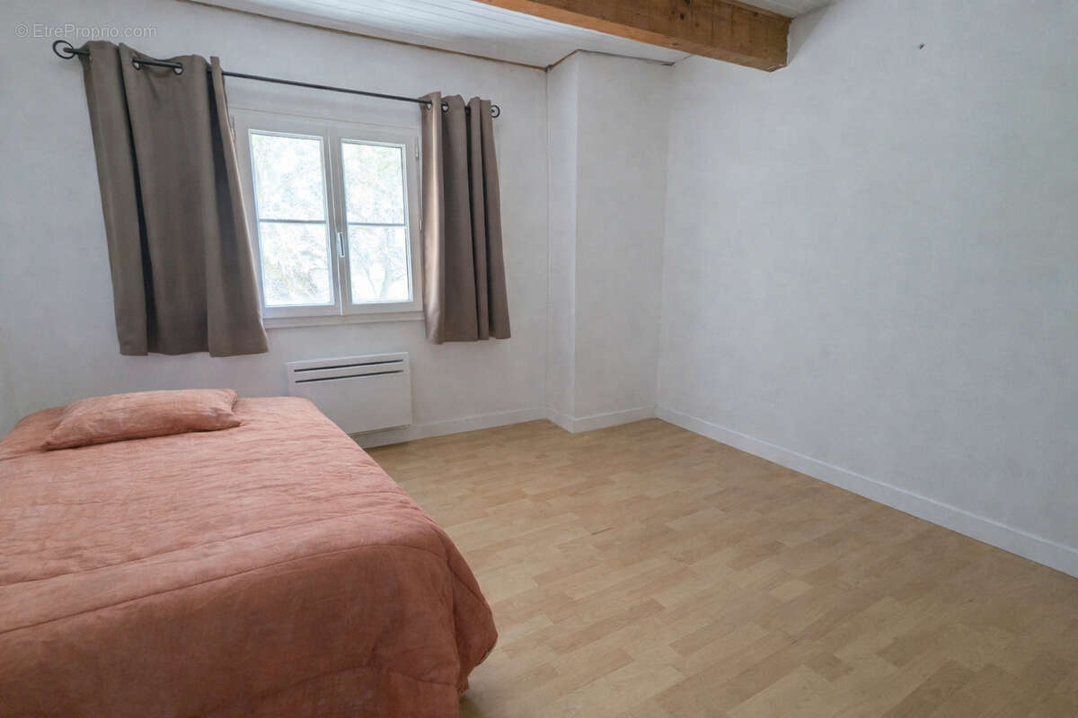 Maison de caractère avec piscine, vue vignes et logement indépendant - photo 10