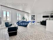 Appartement à MARSEILLE-4E