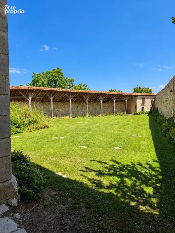 Allier, charroux luxueuse maison de maitre xviiième renovee, piscine et dependances terrain de 7500m2 - photo 15