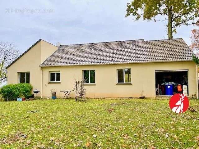 Maison à DAMMARIE-LES-LYS