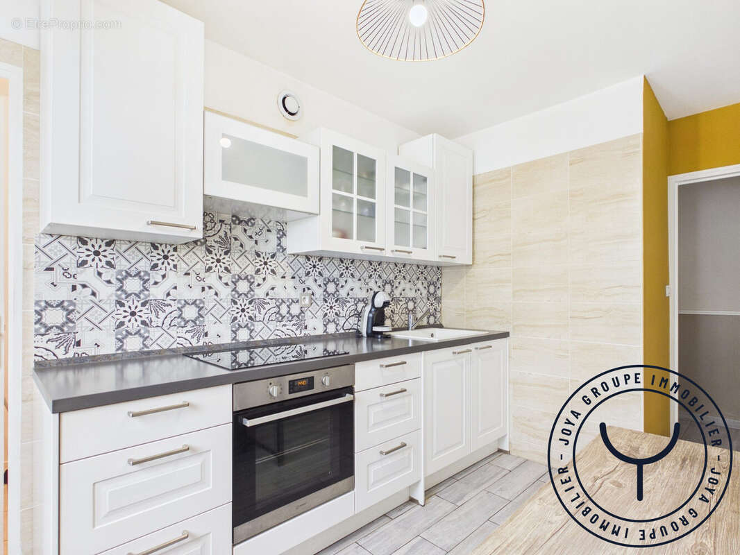 Appartement 53 m² à La Chapelle-Saint-Luc  - photo 6