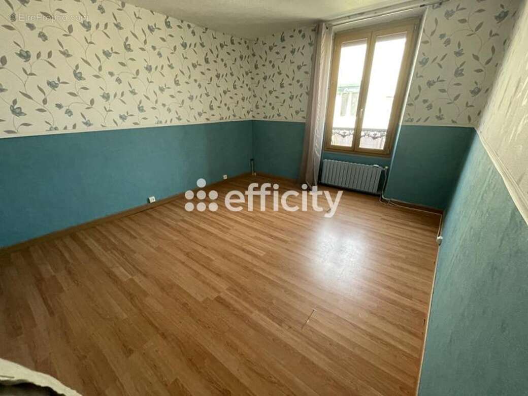 Appartement à VOISENON