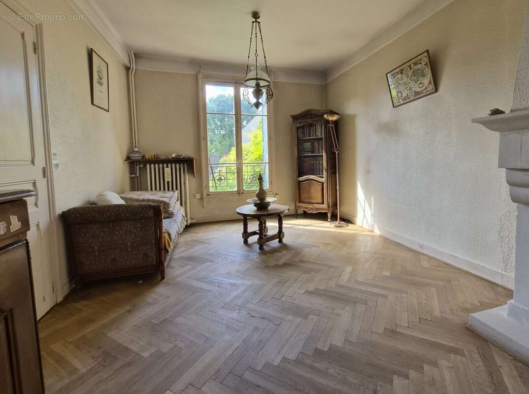 Maison à LA FRETTE-SUR-SEINE