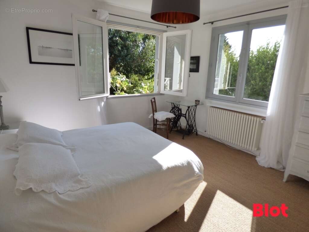 Maison 162 m² à Saint-Briac-Sur-Mer  - photo 5