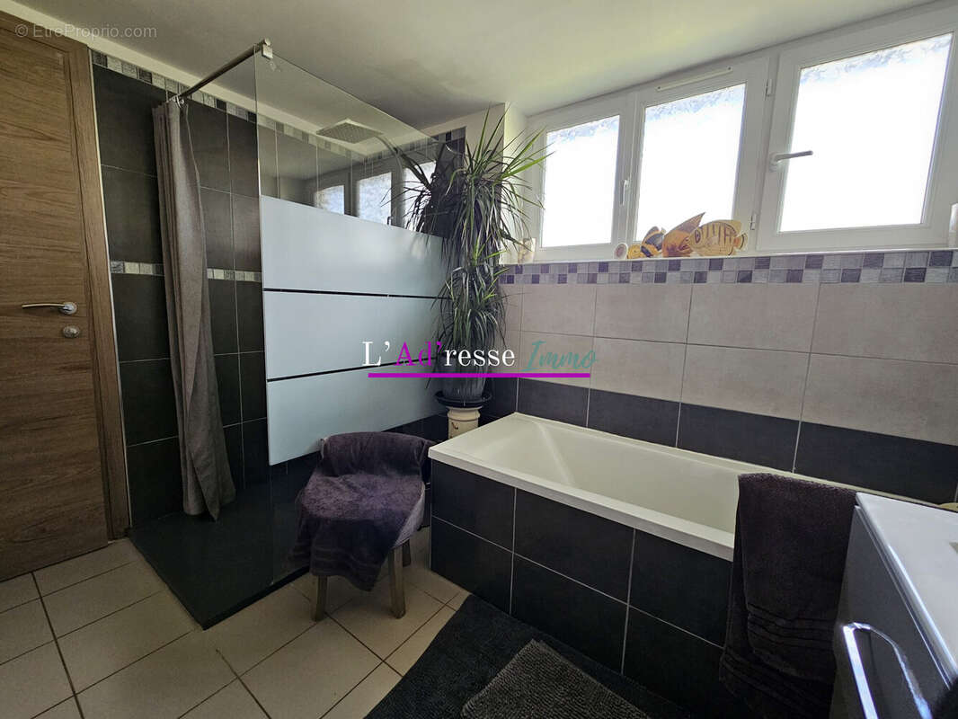 Maison à ECOUST-SAINT-MEIN