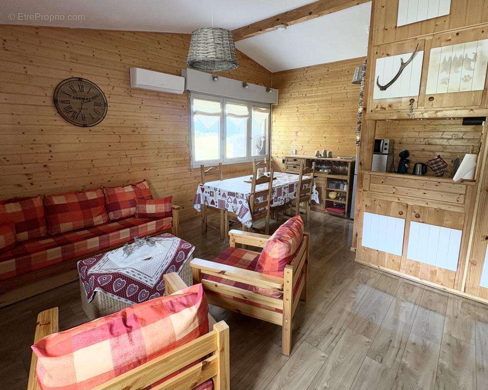Appartement à FONT-ROMEU-ODEILLO-VIA