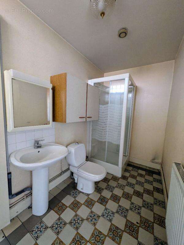 Appartement à LE COTEAU
