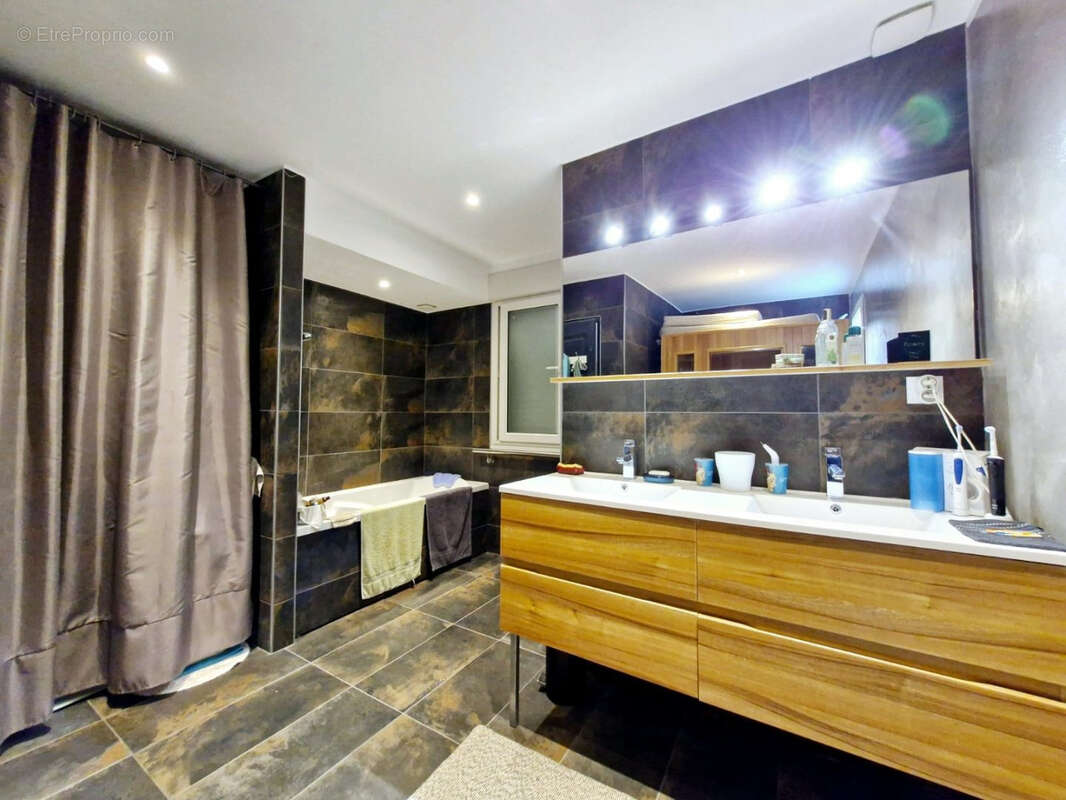 Maison à SAINT-DREZERY