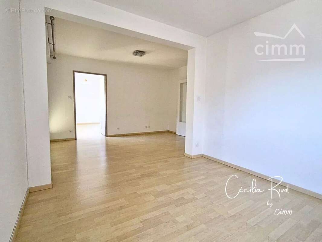 Appartement T4 lumineux de 82 m² avec balcon - photo 3