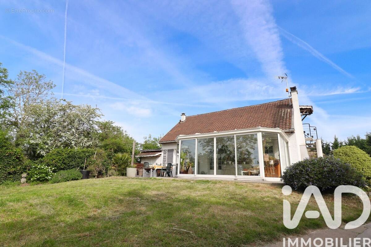 Photo 1 - Maison à MEZIERES-EN-DROUAIS