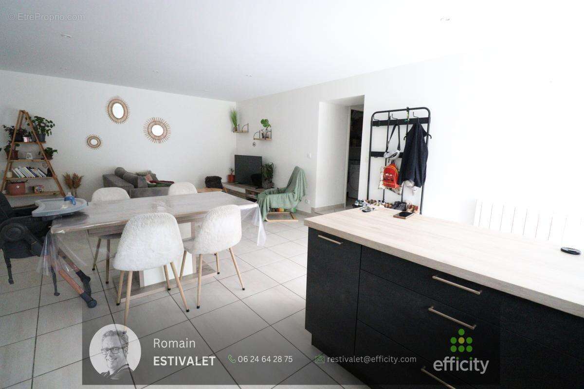 Appartement à COGNIN